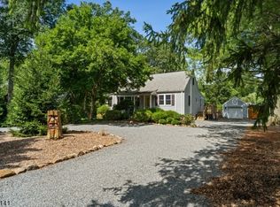 84 Meyersville Rd, Green Village, NJ 07935