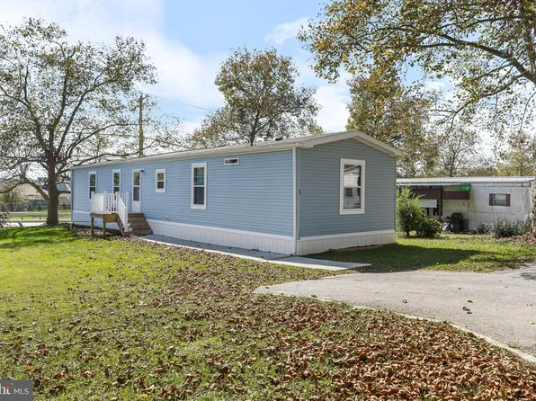 3 William Penn Ln, West Grove, PA 19390