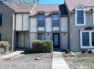 3424 SW Arrowhead Rd, Topeka, KS 66614