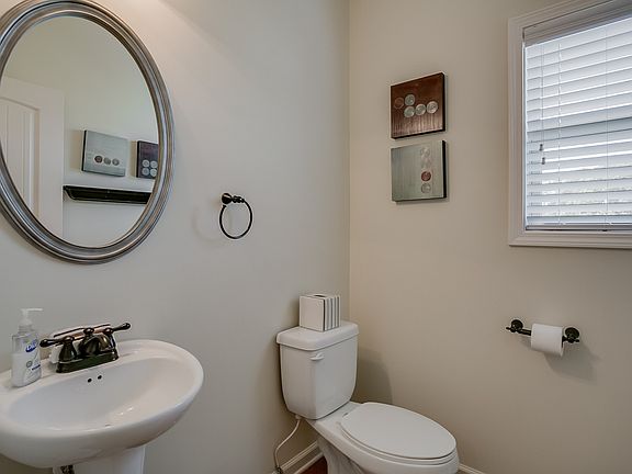 5th image of 1359 Wilford Dr