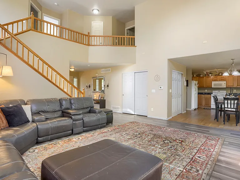 4333 Mount Lincoln St — Photo 8