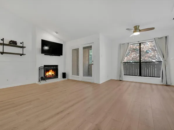 1912 Emerald Pl APT 1122, Arlington, TX 76011