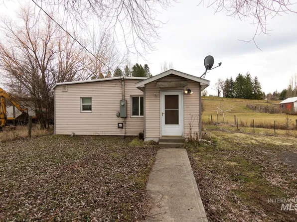 920 N Polk Ext, Moscow, ID 83843