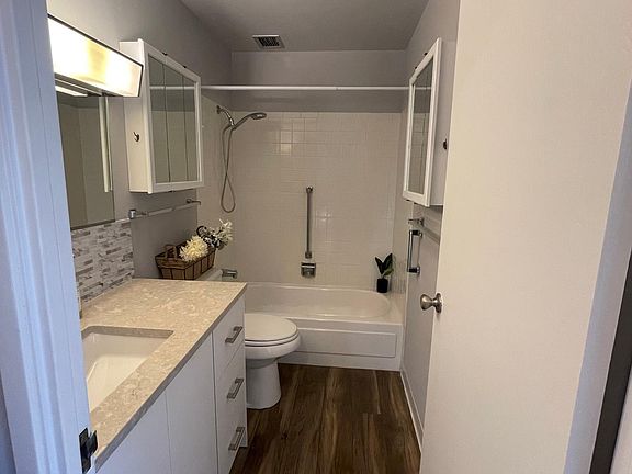 4th image of 3144 S Wheeling Way APT 411