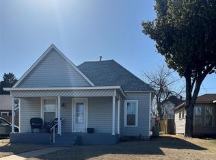 1006 S Hoff Ave, El Reno, OK 73036