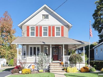 122 W Quackenbush Ave, Dumont, NJ, 07628