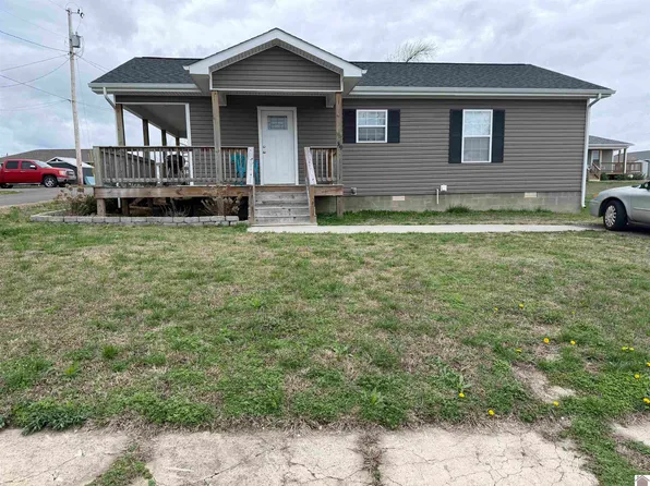 319 S 10th St, Mayfield, KY 42066