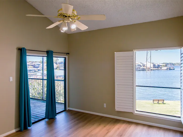 202 Lakeview Ter #H — Photo 16