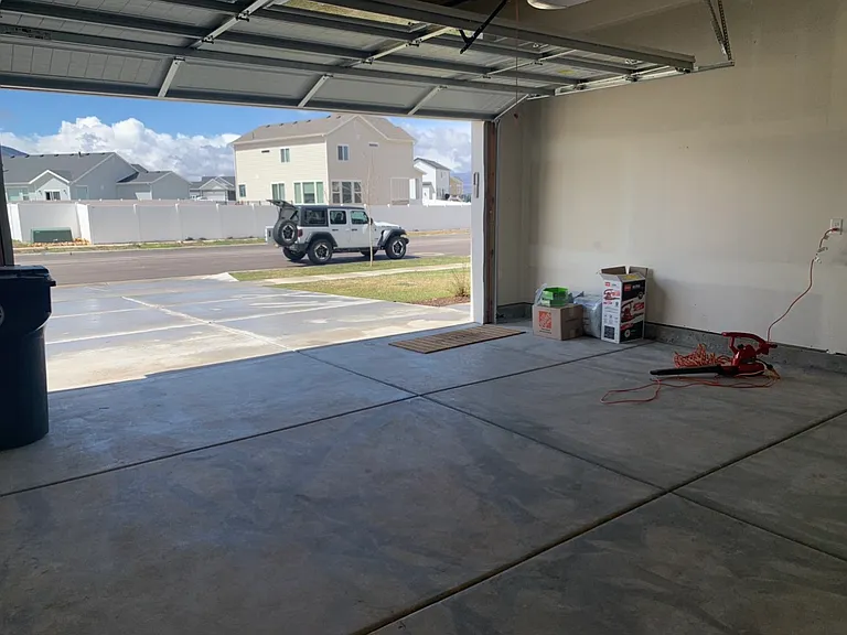 1071 E Becca Rd — Photo 3