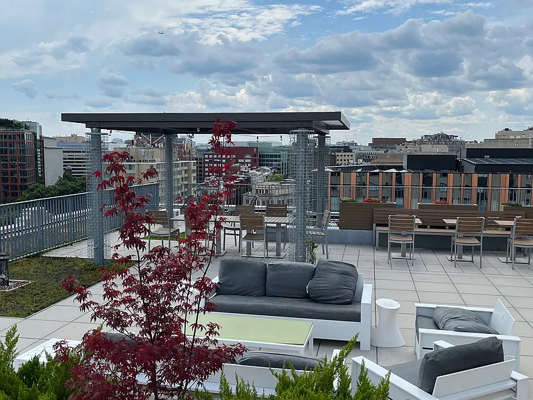 1 Scott Cir #504 — Photo 11