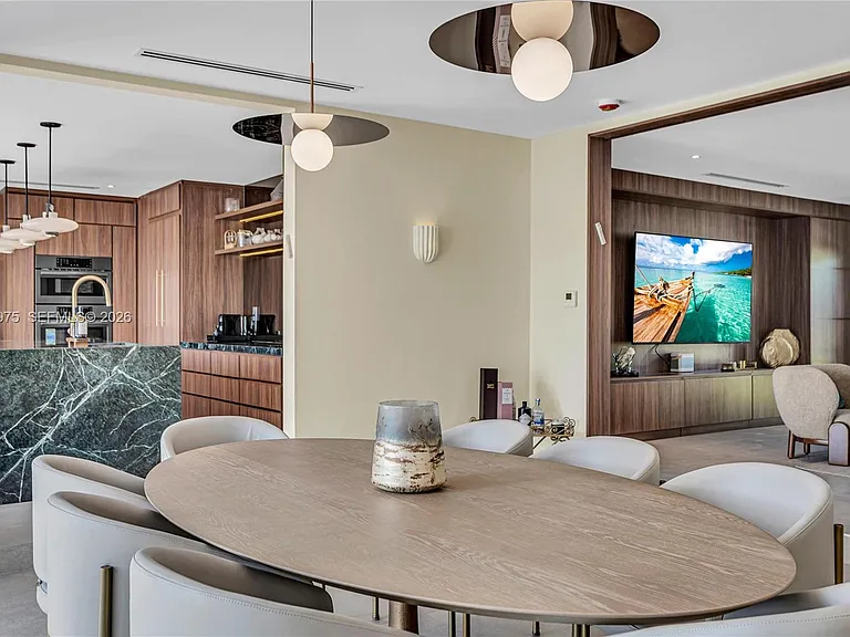 1170 S Biscayne Point Rd — Photo 15