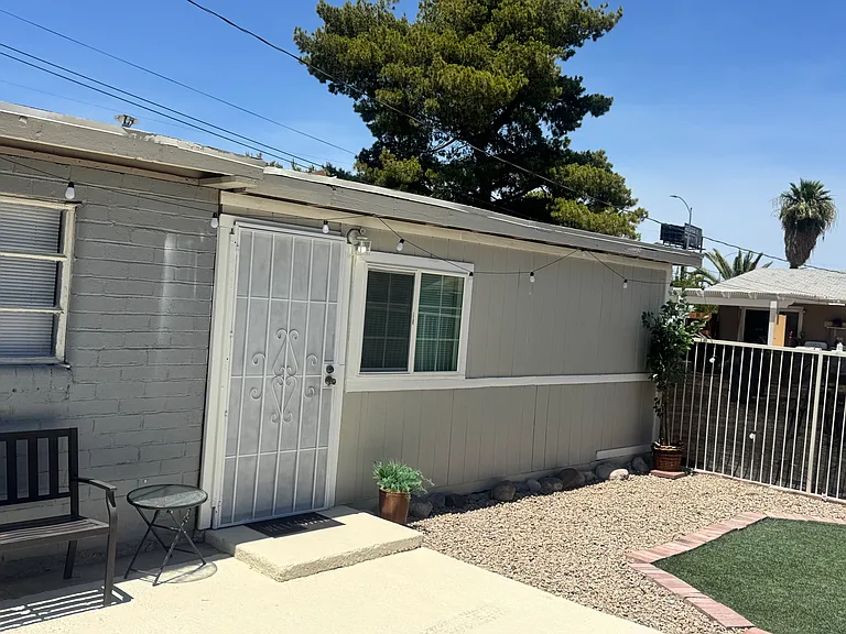 2104 Ash Ave — Photo 26
