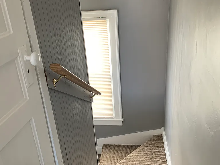 137 Woodside Ave #2 — Photo 1