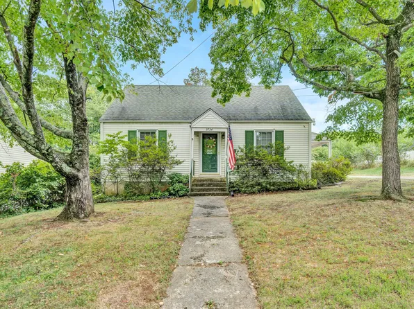 3734 Bear Rd SE, Roanoke, VA 24014