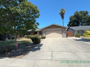 3504 W Cutler Ave, Visalia, CA 93277