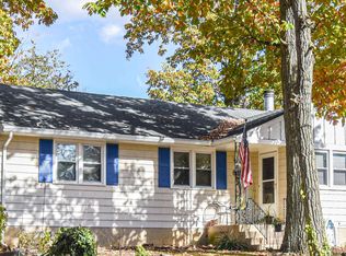 89 Lakeview Ave, Pine Hill, NJ 08021