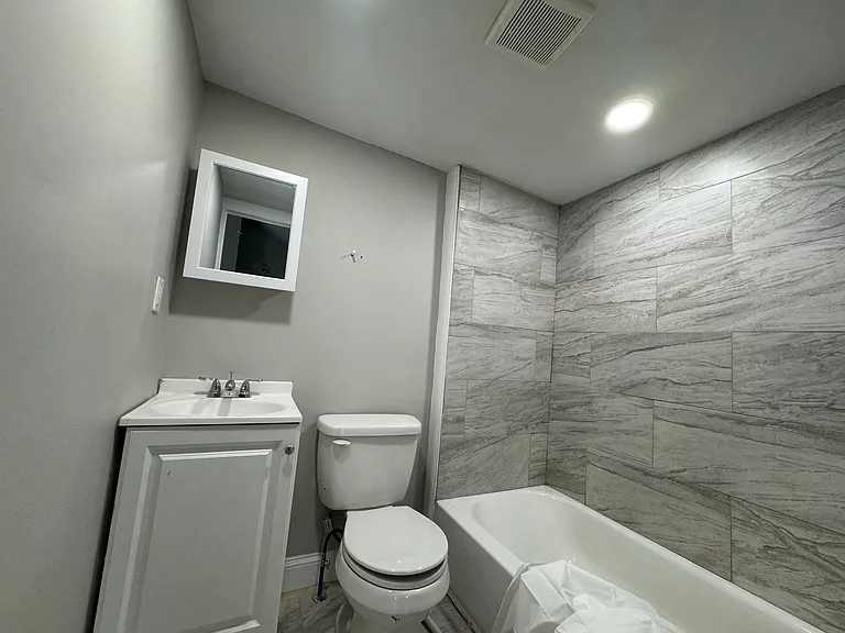 74 Fillmore St #2B — Photo 6
