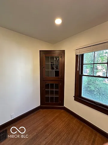 5807 Lowell Ave #5805 — Photo 11