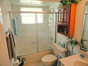 4th image of 5642 SE Lamay Dr