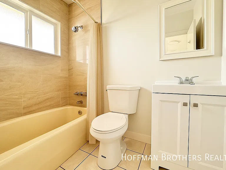 5419 Harold Way #5 — Photo 13