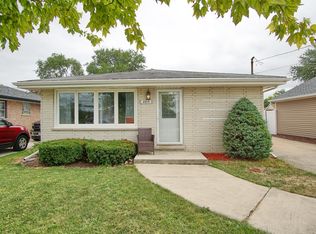 8615 Natchez Ave, Burbank, IL