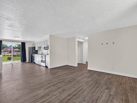 4th image of 3650 S Law Ave