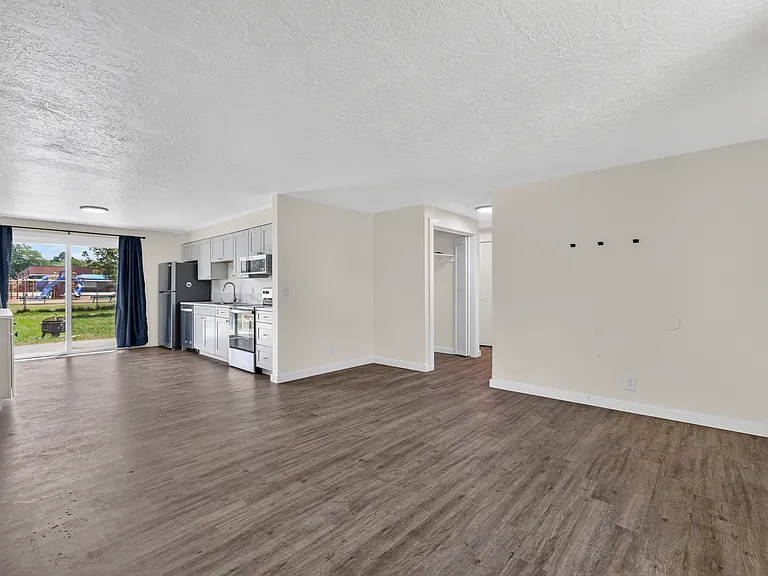 3650 S Law Ave — Photo 4