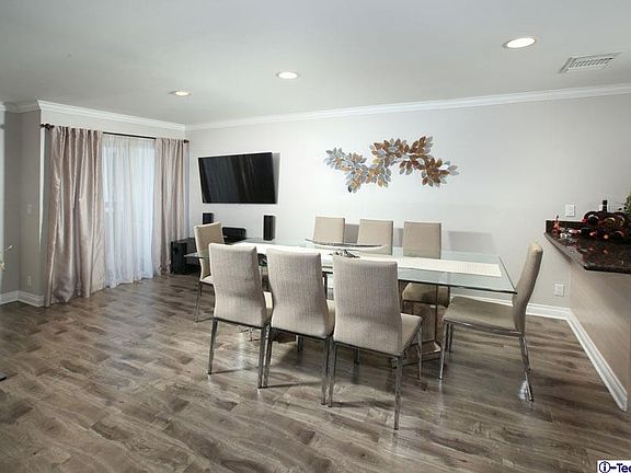 5th image of 310 E Providencia Ave APT 203