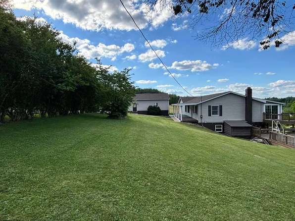 462 Jonestown Mount Liberty Rd, Philippi, WV 26416