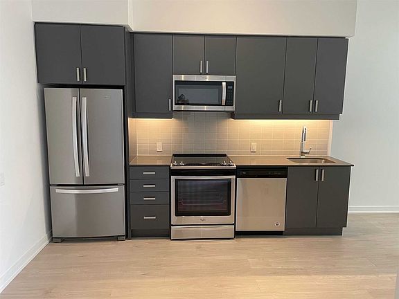 5th image of 8 Nahani Way #128