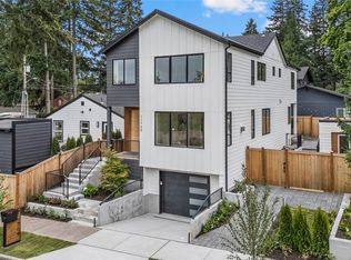 11709 Roosevelt Way NE, Seattle, WA 98125