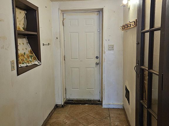 3rd image of 5235 Stair Rd