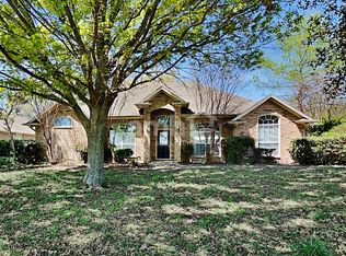 207 Osage Dr, Sanger, TX 76266