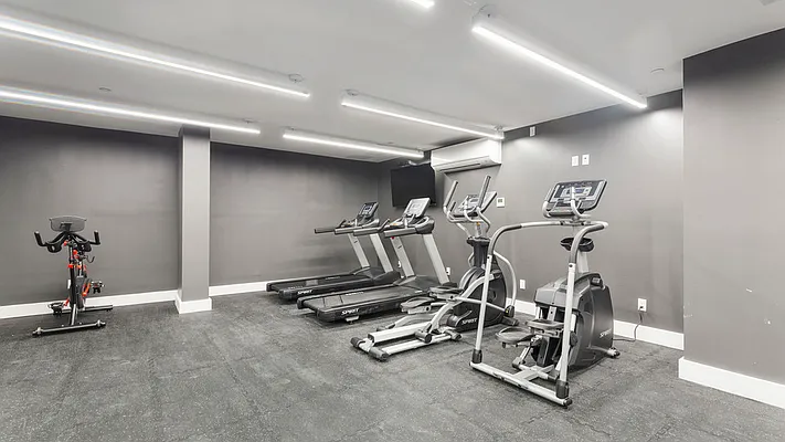 Rented by Nooklyn NYC LLC | media 24