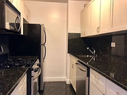 Rented by Stonehenge NYC LLC | media 1