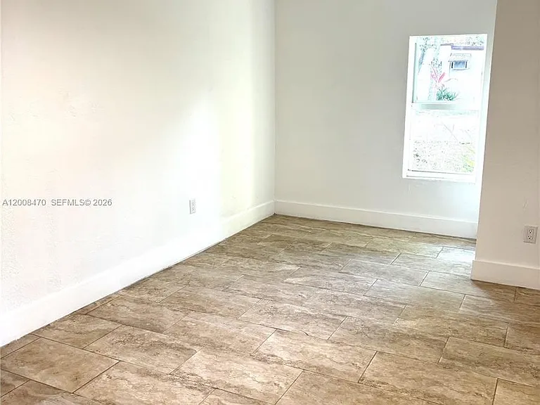 1416 SW 33rd Ct — Photo 10