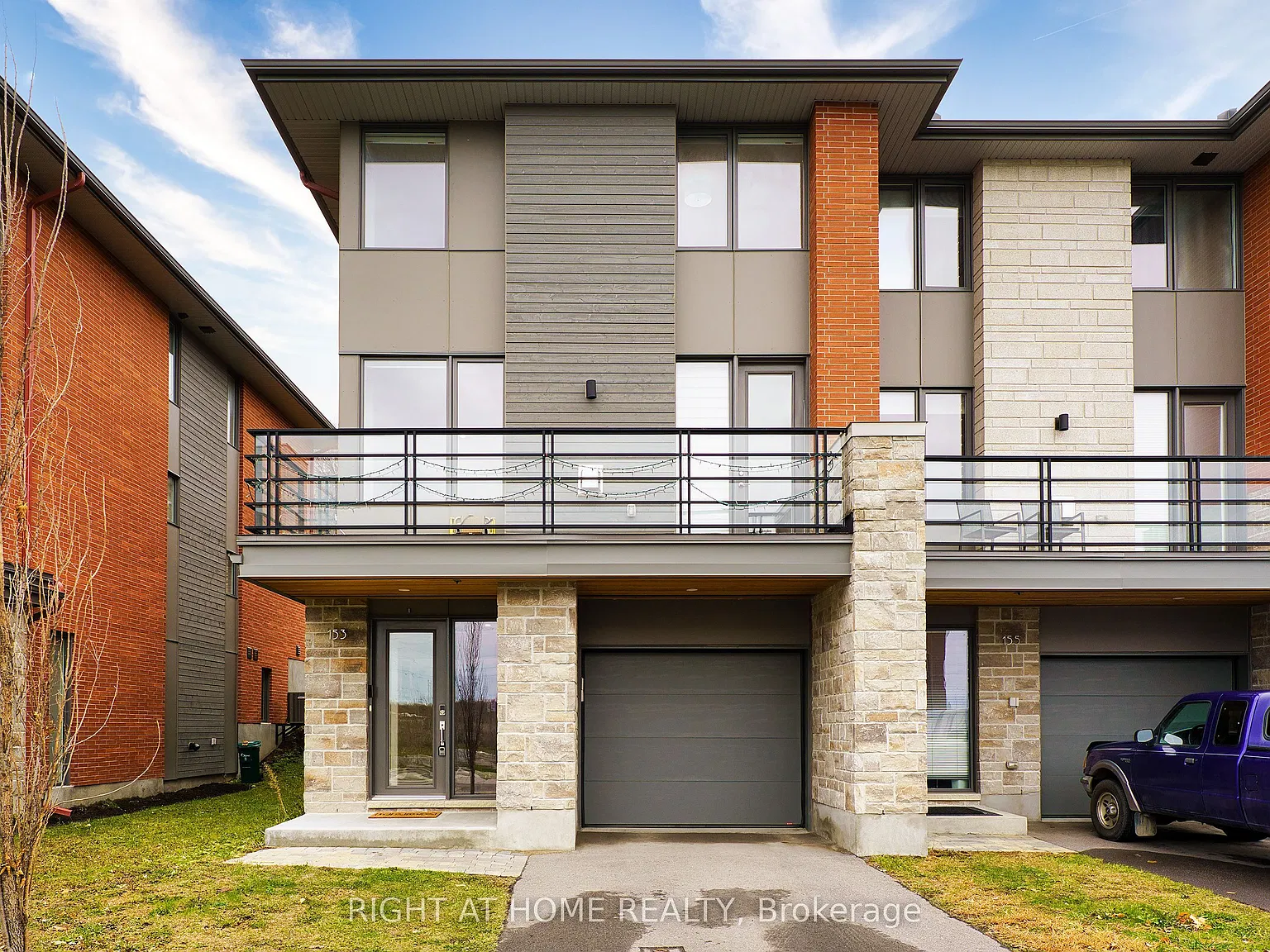 4 bed, $3,350 — Photo 1