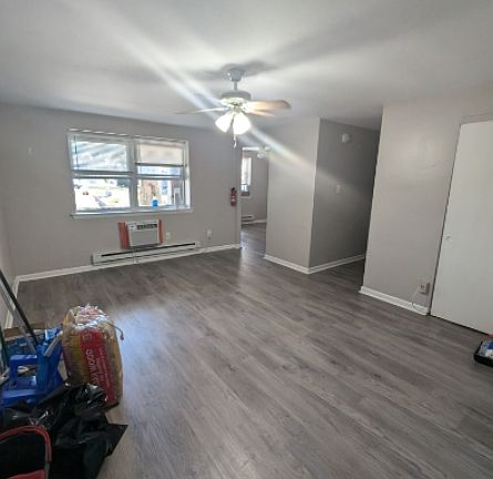 3rd image of 225 W Chester Pike