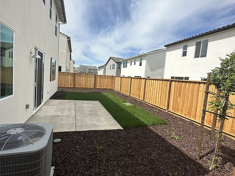 3229 Lost Coast St — Photo 18