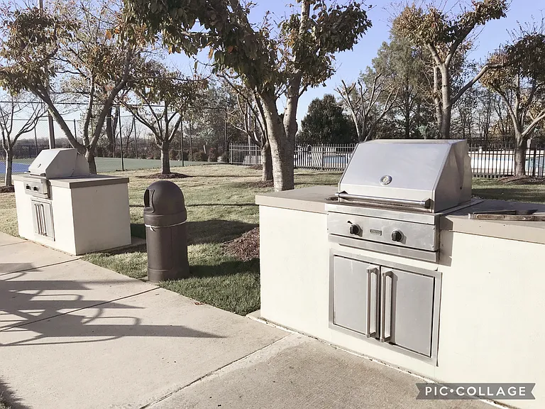 655 Riverside Dr #205B — Photo 22