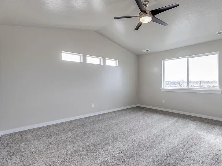 949 N Synergy Ln — Photo 3