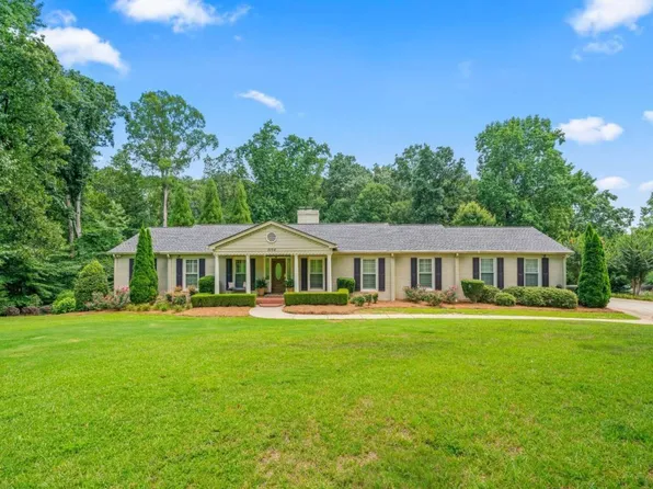 3158 Beechwood Dr SE, Marietta, GA 30067