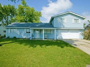 301 Saint Margaret Ln, O'Fallon, MO 63366