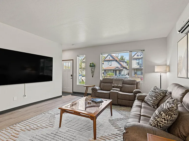 1911 W Boone Ave #1 — Photo 23