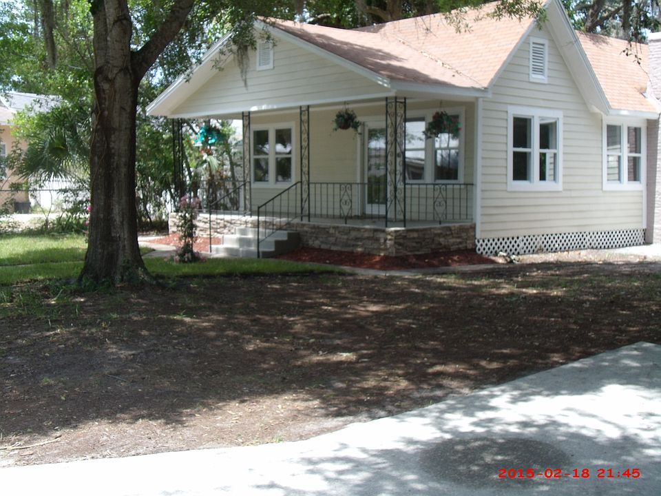 1st image of 15 Acacia St