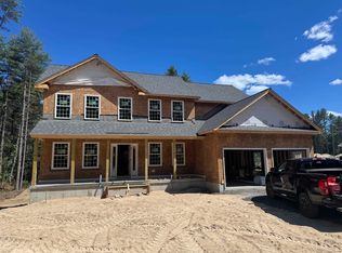 124 South Rd, Londonderry, NH 03053