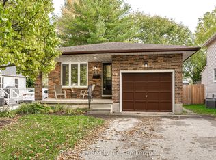 525 Albert St E, Stratford, ON N5A3L6