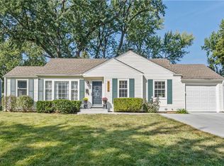 8326 Madison Ave, Kansas City, MO 64114