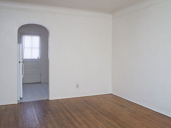 2nd image of 1217-1223 Dr Martin Luther King Jr Ave NE #1217