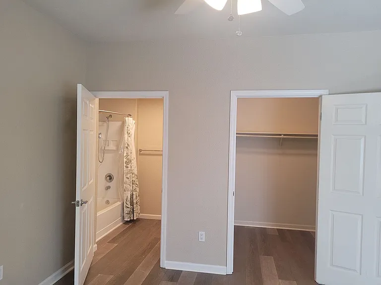 10001 Woodcreek Oaks Blvd #914 — Photo 10